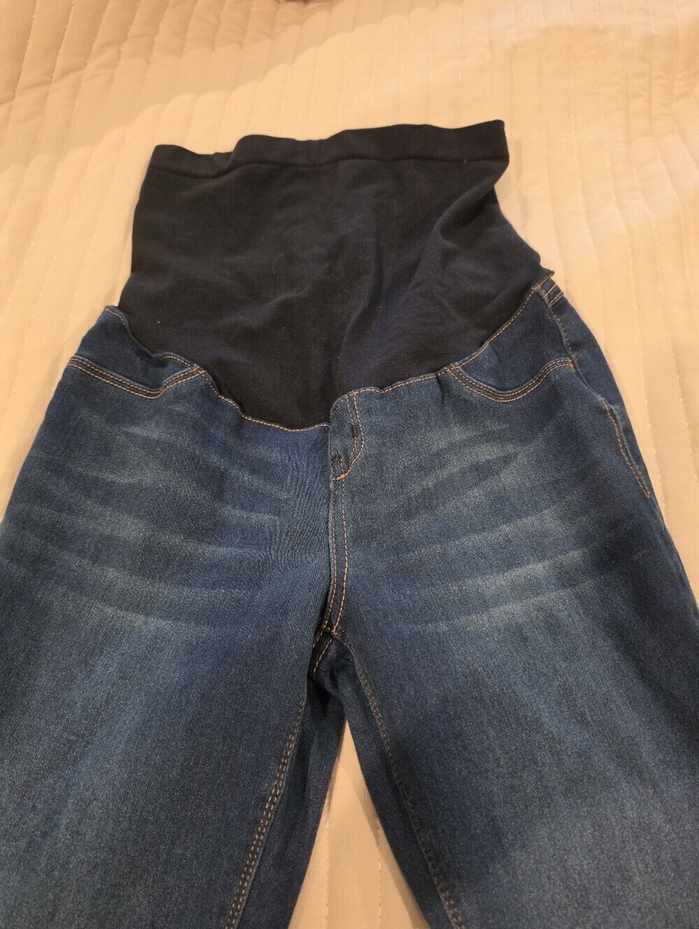1822 Maternity Jeans